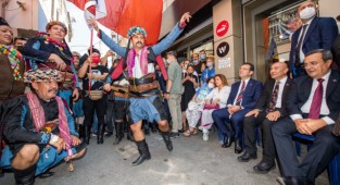 Kemeraltı'nda Efeler sahnede