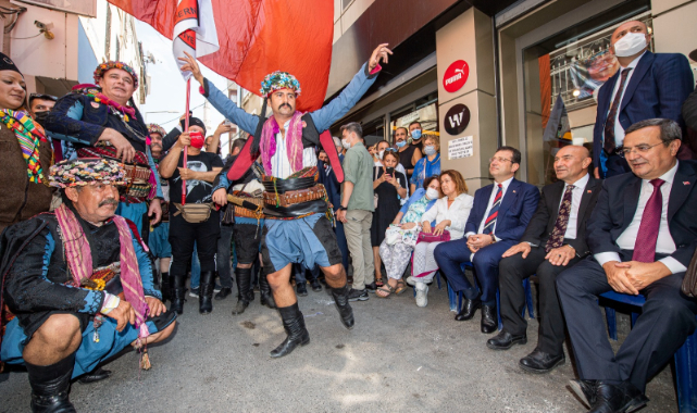 Kemeraltı'nda Efeler sahnede