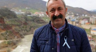 Maçoğlu'ndan öğrencilere destek: Hiçbirini sokakta bırakmayacağız!