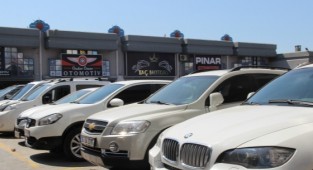 Otomobil pazarı tam gaz geriye gitti