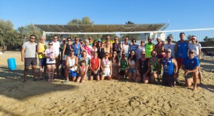 Seferihisar'da Plaj Voleybol Turnuvası sona erdi