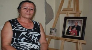 Yüksek kiralar yüzünden hasarlı evinde oturmak zorunda kaldı!