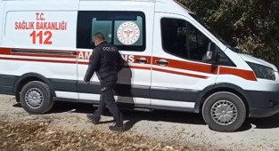 1 günlük bebeği ağacın altında terk ettiler