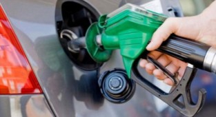 72 kuruş zamlanan benzine 25 kuruş indirim!