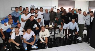 Altay'dan 100'ler kulübü