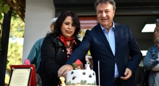 Başkan İduğ'dan hayvansever muhtara pastalı sürpriz