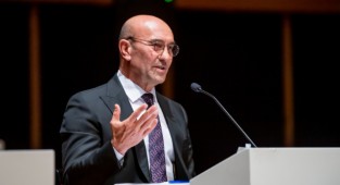 Başkan Soyer'den depremzedelere emsal müjdesi