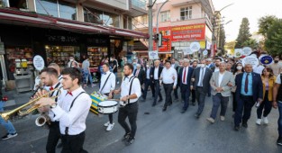 Buca’da en renkli festival başladı