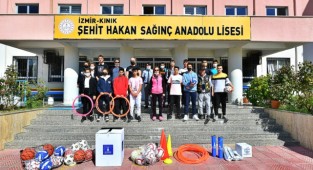 Büyükşehir'den 30 ilçede 1500 okula spor desteği