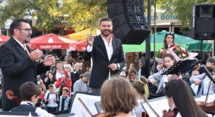 Çocuk Senfoni Orkestrası Foça'da