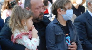 Depremin sembolü Ayda'nın babası, bir yılı anlattı