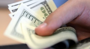 Dolar rekor tazeledi!