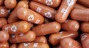 Dünya Covid-19 ilacını almak için yarışta: Türkiye de alacak mı?