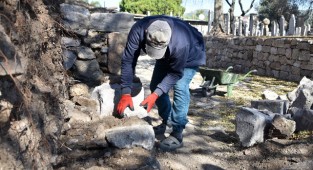 Foça Belediyesi tarihi değerleri koruyor