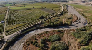 Gediz Nehri tamamen kurudu!