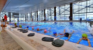 Geleceğin yüzücüleri Havuz İzmir’de yetişiyor