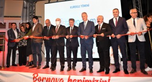 İstasyon İzmir Bornova’da açıldı