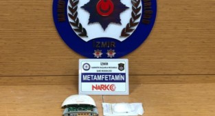 İzmir'de modeme gizlenmiş halde uyuşturucu bulundu!