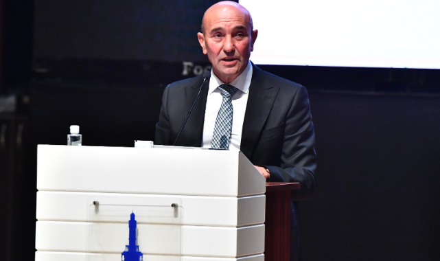 İzmir'de Uluslararası Kadın Sempozyumu