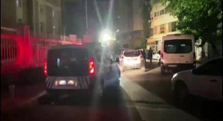 İzmir'de cezaevlerinden dışarıya bilgi taşıyan PKK'lı teröristlere operasyon