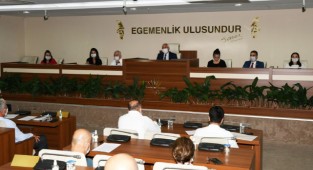 Karabağlar Belediye meclisine  'rüşvet' tartışması damga vurdu!