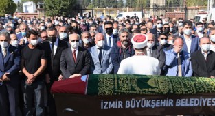 Kemalpaşa’nın eski başkanı son yolculuğuna uğurlandı