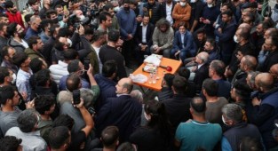 Kılıçdaroğlu, kağıt toplayıcıları ile bir araya geldi