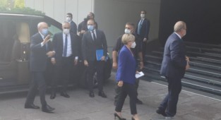 Kılıçdaroğlu Merkez Bankası'nda: Kurumsal kimliğine saygı göster