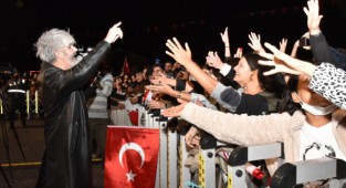 Torbalı’da Cumhuriyet Bayramı coşkusu