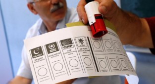 Yargıtay açıkladı: Hangi partilerin üye sayısı düştü?