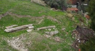 Anadolu'nun en eski taş tiyatrosu gün yüzüne çıkmayı bekliyor