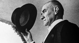 Ata’mızı saygı ve özlemle anıyoruz…