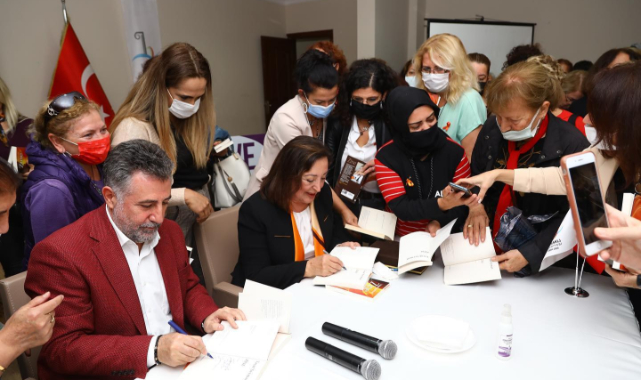 Bayraklı'da Yaşar Seyman'a yoğun ilgi