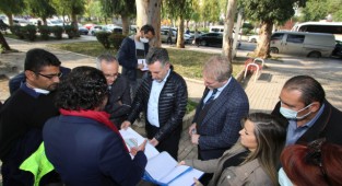 Bayraklı yeni kent meydanına kavuşuyor