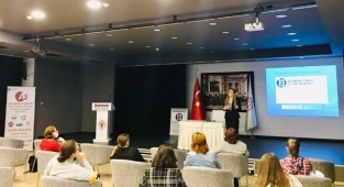Bornova'da disleksi eğitim semineri