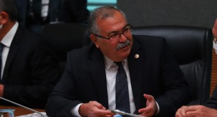 CHP'li Bülbül'den ekmek kuyruğu tepkisi