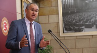 CHP'li Sertel: 'TRT’ye bir haftada 245 kişi sınavsız alındı'