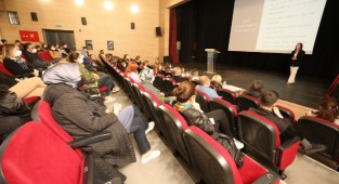 Gaziemir’de öğretmenlere “özel” eğitim!