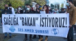 Hamile hemşire nöbette bebeğini kaybetti