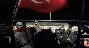 İzmir açıklarında 274 düzensiz göçmen kurtarıldı