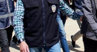 İzmir'de DEAŞ operasyonu: 4 gözaltı