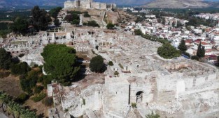 İzmir'deki kazıda yeni buluntu!