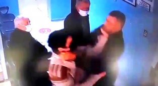 İzmir'de aile sağlığı merkezinde sıra kavgası