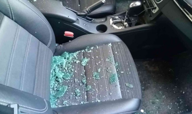 İzmir'de güpegündüz silahlı çatışma anı