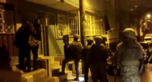 İzmir'de terör örgütüne şafak operasyonu: 14 gözaltı