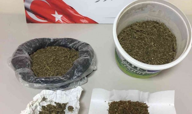 İzmir'de uyuşturucu operasyonu