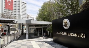 İzmirli iki fahri konsolos görevden alındı!