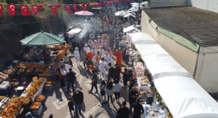Menderes'te Mandalina Festivali'ne büyük ilgi