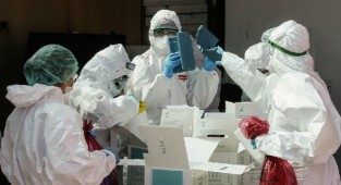 Nu varyantı endişe yaratmaya devam ediyor