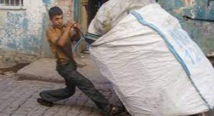 Atık kağıt işçilerinin 17 yıla kadar hapsi isteniyor 